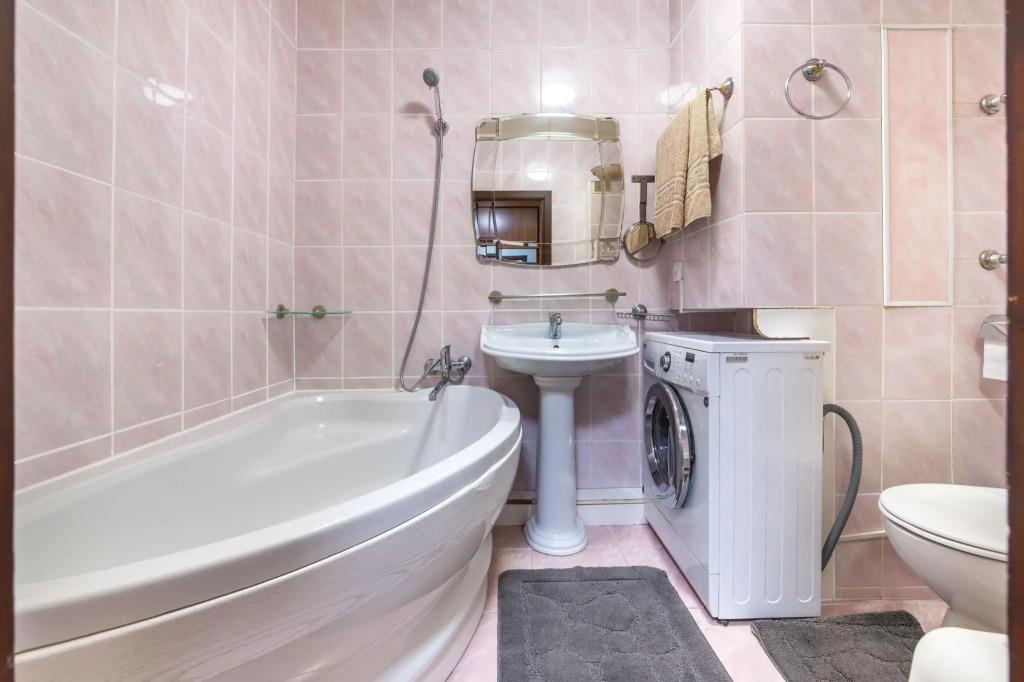 Apartlux na Amundsena 0*
