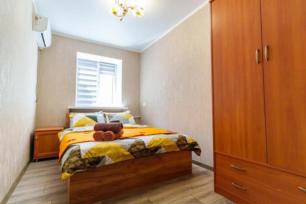 LetoApart on Isaeva Street 13 0*