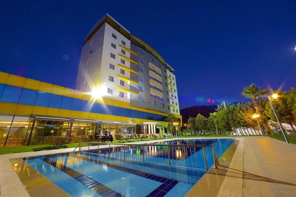 Ramada by Wyndham Soma 0*