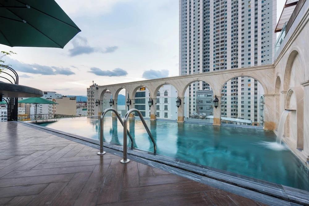 Louis Mo Apartment 0*