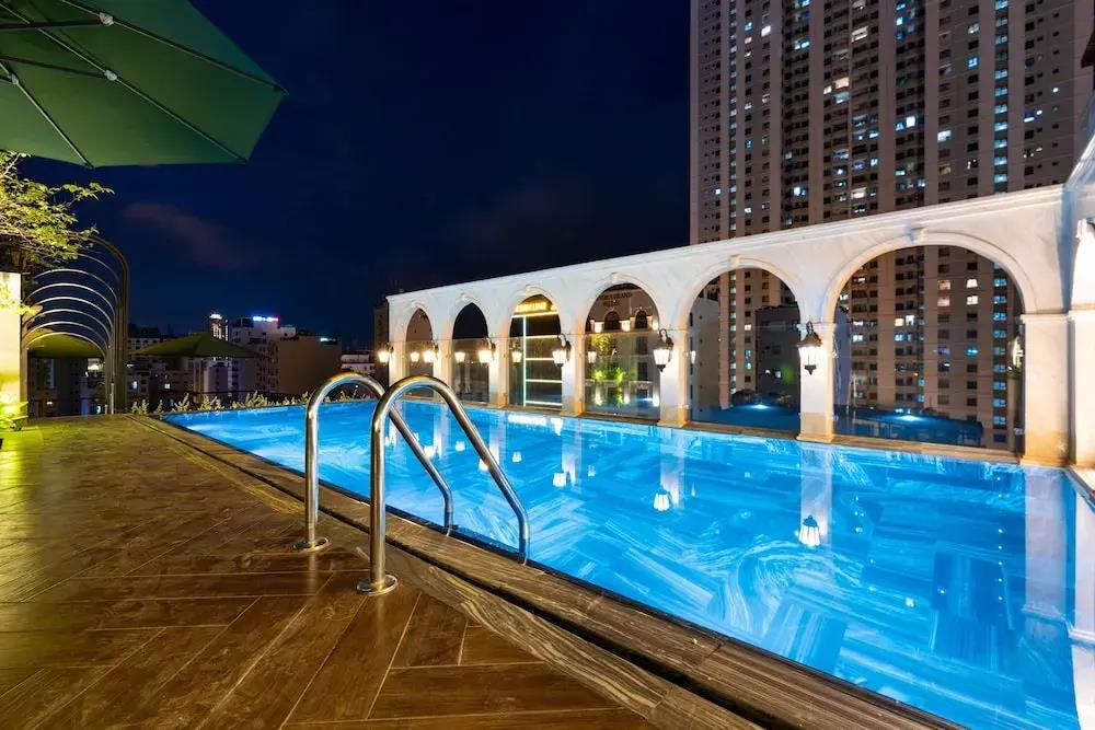 Louis Mo Apartment 0*