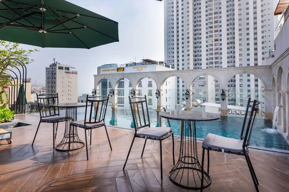 Louis Mo Apartment 0*