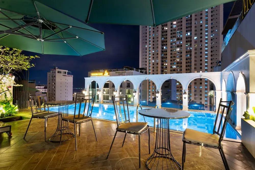 Louis Mo Apartment 0*