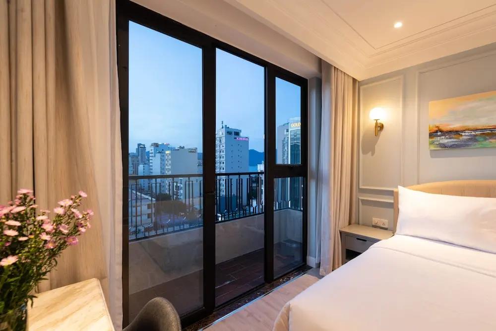 Louis Mo Apartment 0*