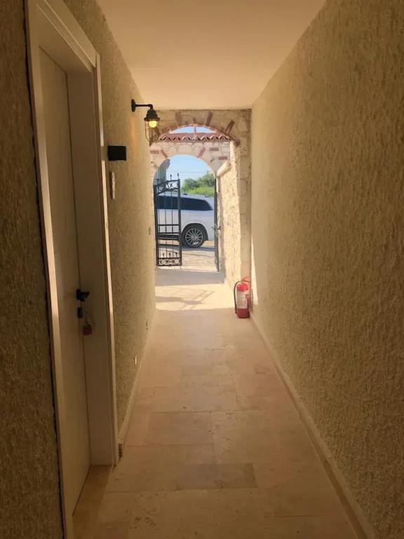 Serez Otel Alacat? by La Mira 0*