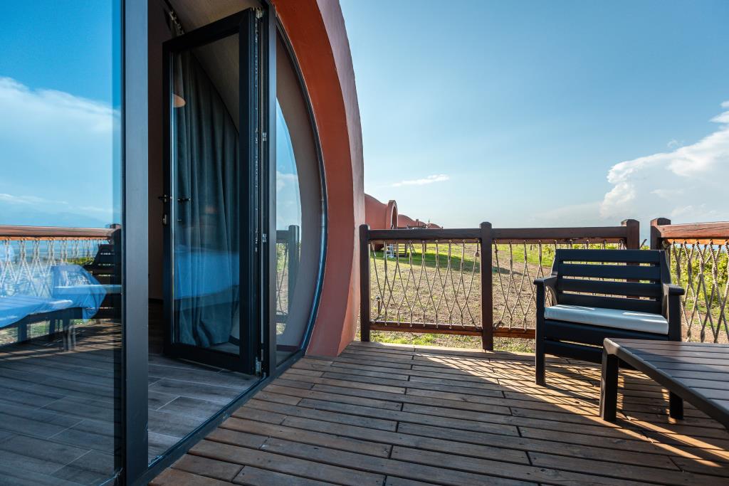 Hotel Qvevrebi 4*
