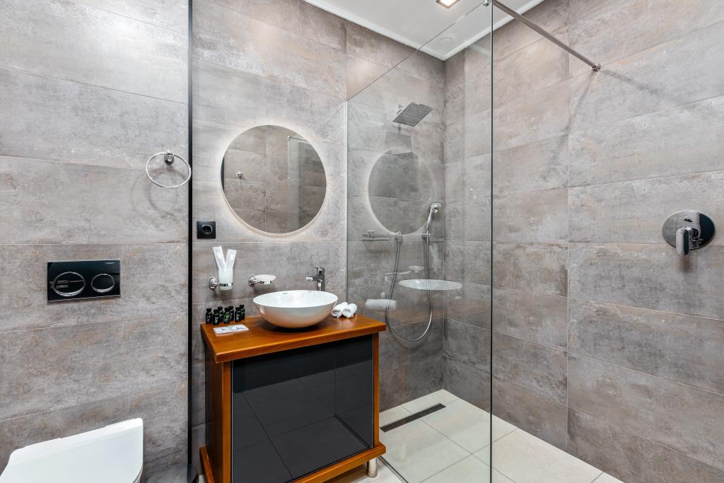 Hotel Qvevrebi 4*
