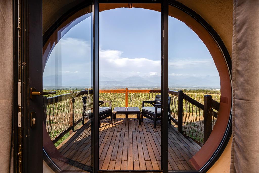 Hotel Qvevrebi 4*