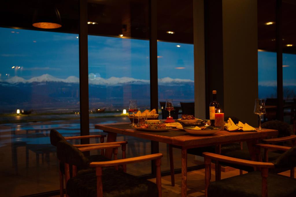 Hotel Qvevrebi 4*