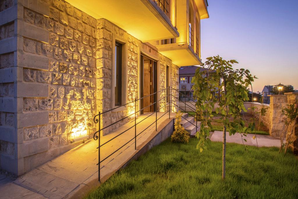 Cappadocia Pyramid Stone House 0*