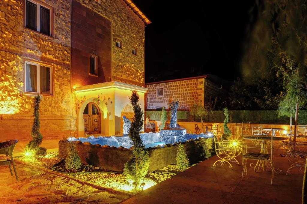 Moonlight  Of Cappadocia 0*