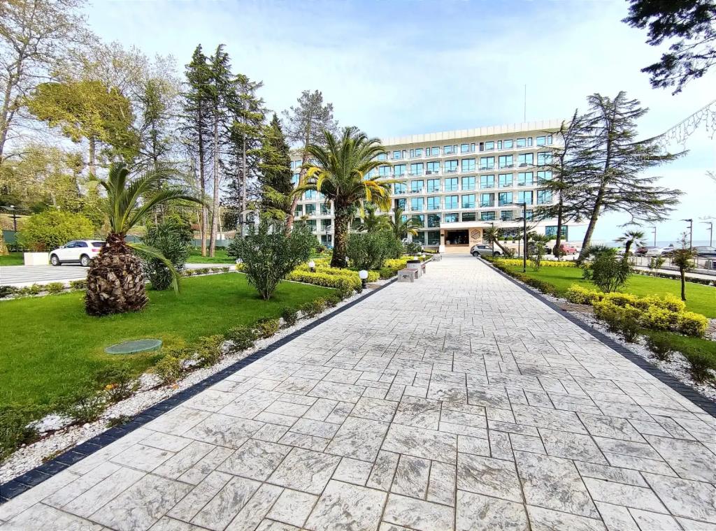 Luchezarnaya 1A Apartments 0*