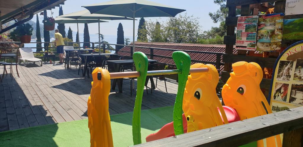 River Hotel 3*