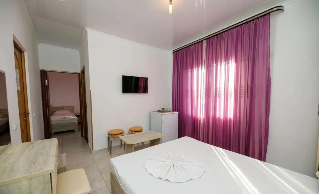 Nikoletta Hotel 0*