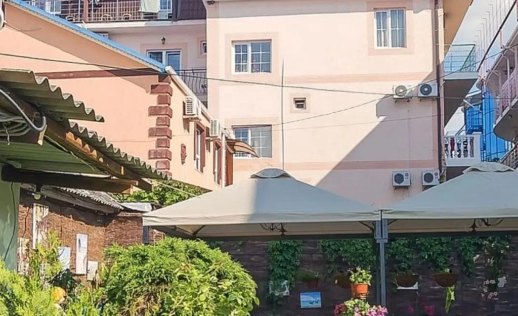 Nikoletta Hotel 0*