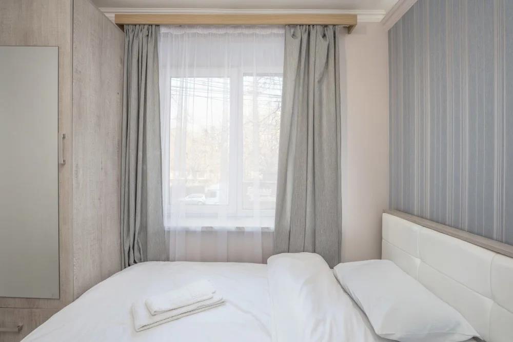Stay Inn on Lusavorich 3 0*