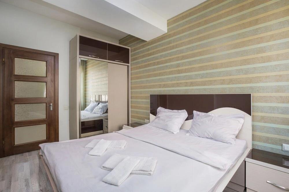 Stay Inn on 33.1 Mashtots Ave. 0*