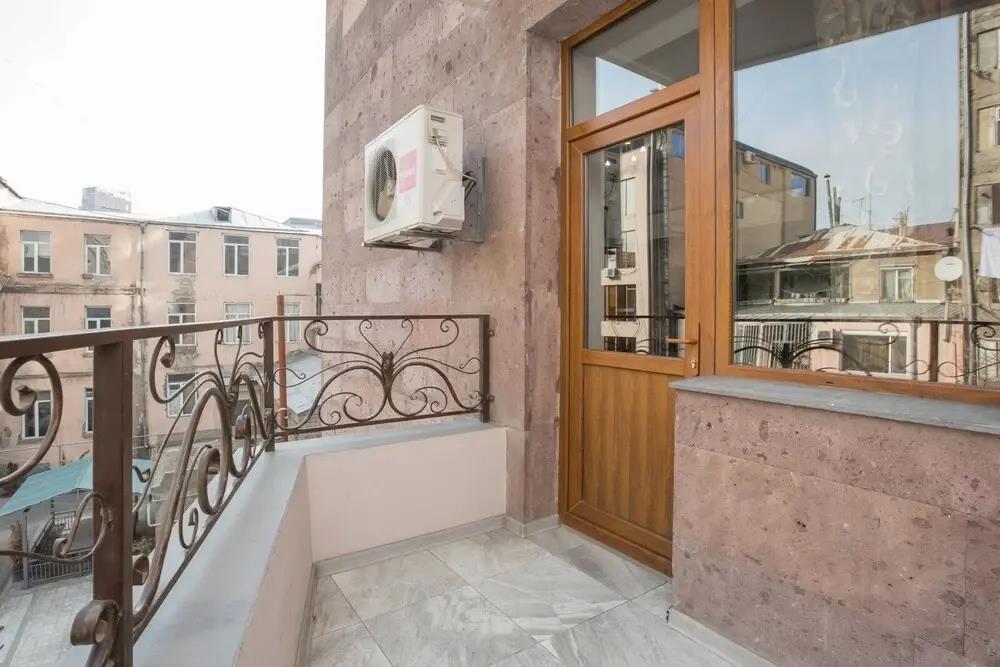Stay Inn on 33.1 Mashtots Ave. 0*
