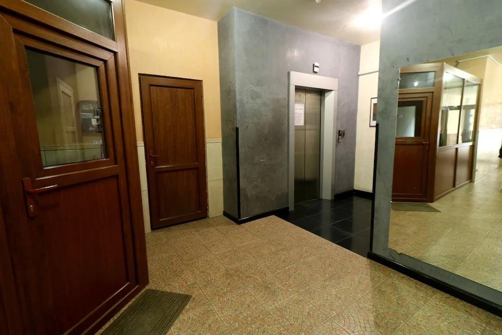 Stay Inn on 33.1 Mashtots Ave. 0*