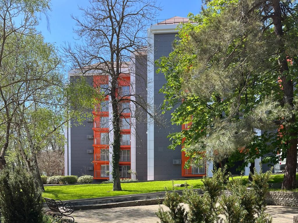 Morein Hotel 4*