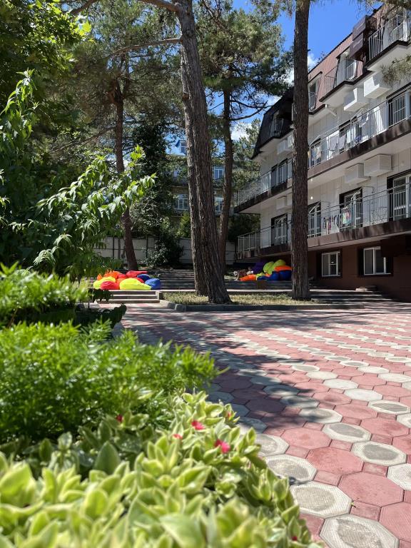 Morein Hotel 4*