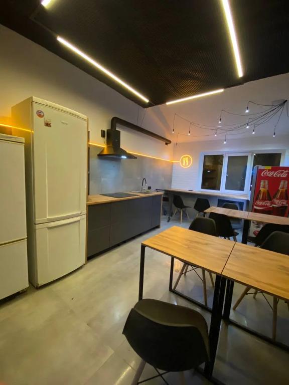 H16 Mini-hotel 0*