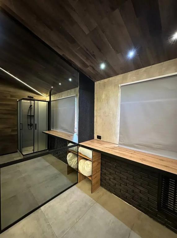 H16 Mini-hotel 0*