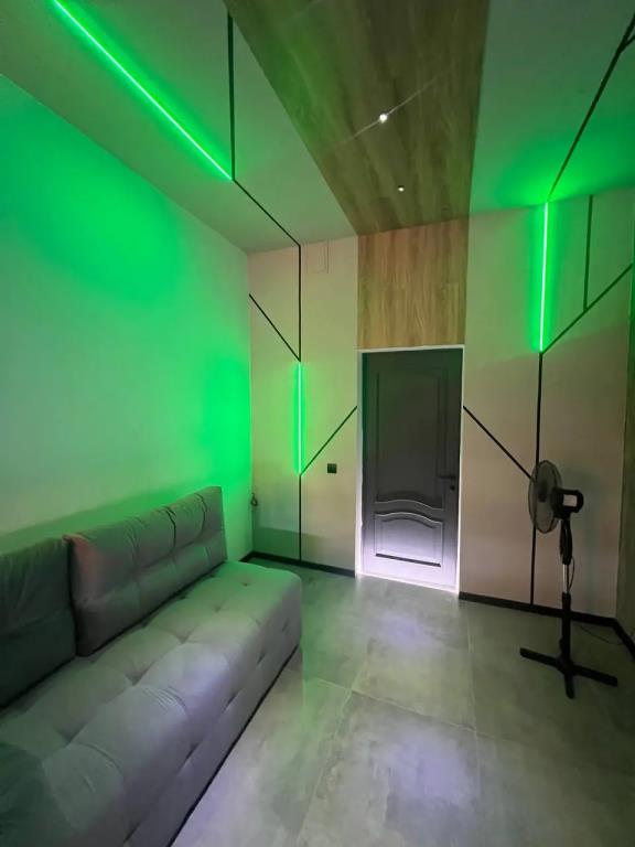H16 Mini-hotel 0*