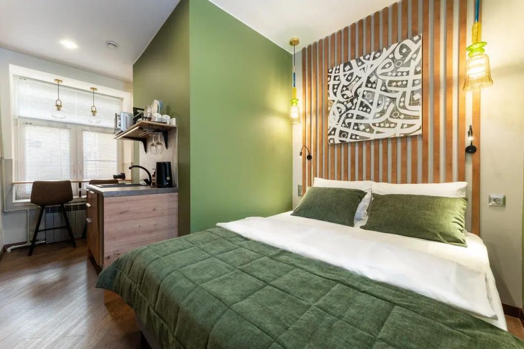Barolo Apartments 0*