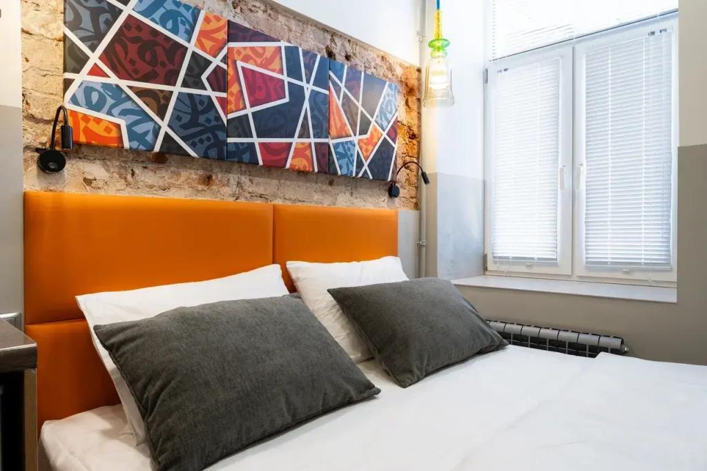 Barolo Apartments 0*