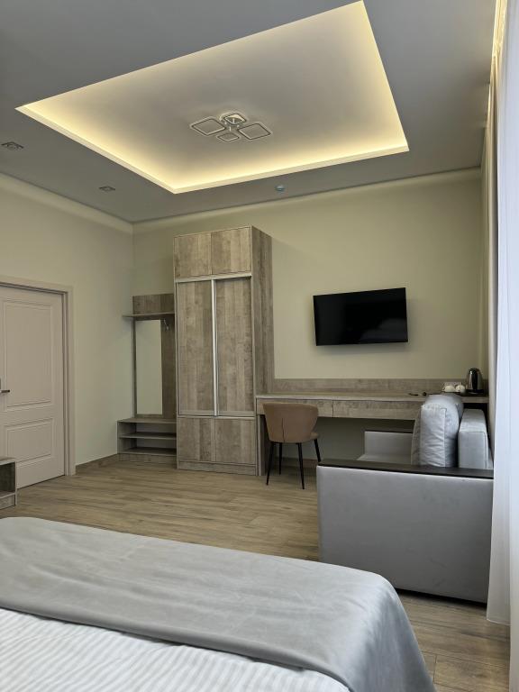 Hotel VS Hotel Hotel 3*