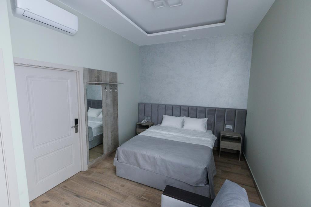 Hotel VS Hotel Hotel 3*