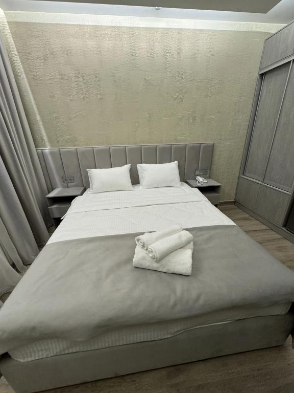 Hotel VS Hotel Hotel 3*