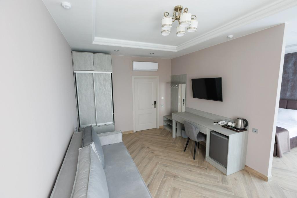Hotel VS Hotel Hotel 3*