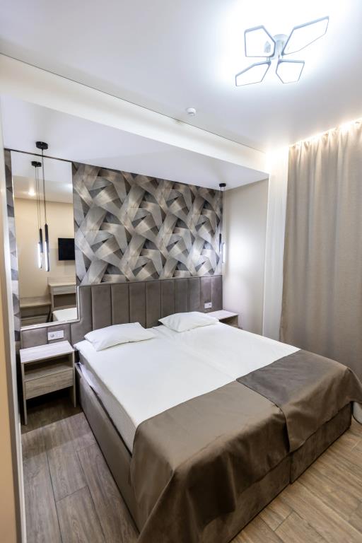 Hotel VS Hotel Hotel 3*