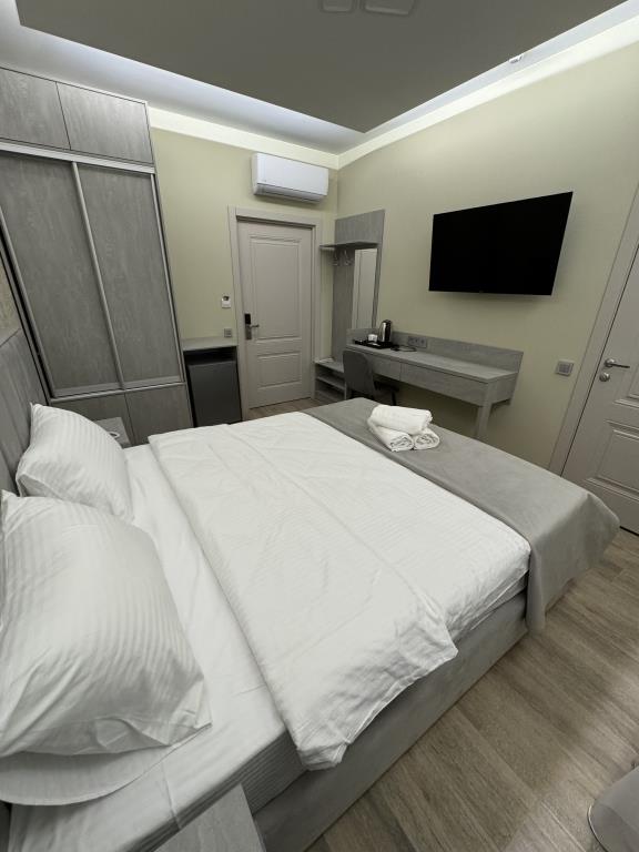Hotel VS Hotel Hotel 3*