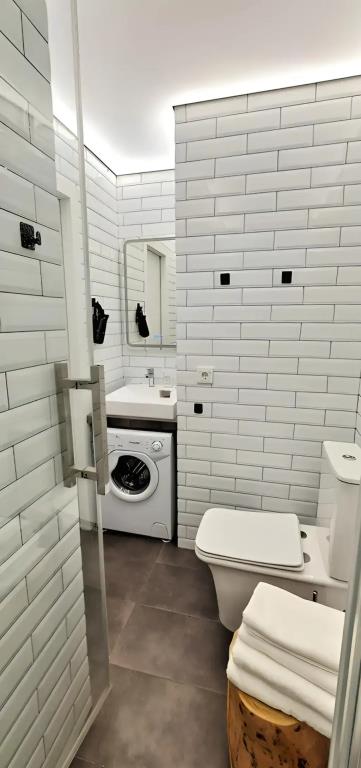 Travertin Wood Apartments 0*