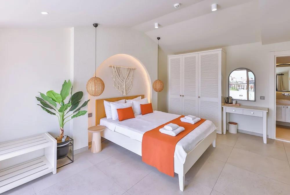 Pastel Rooms 0*