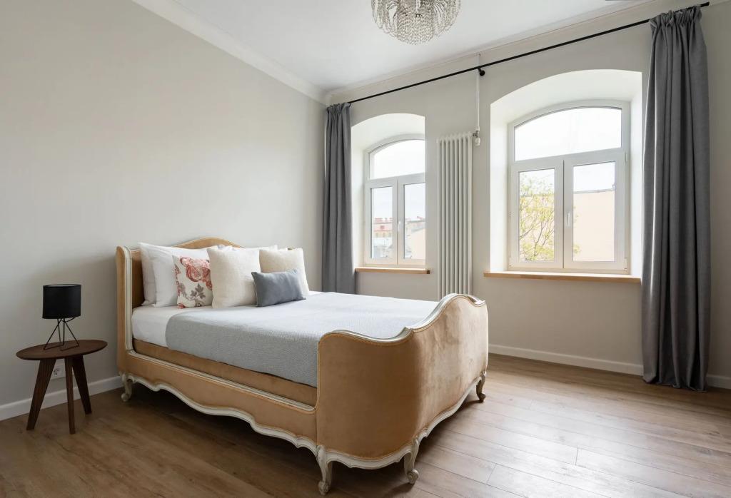 LetYourFlat «Empress» Apartments 0*