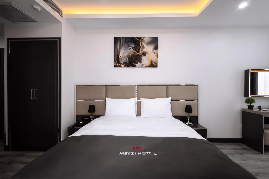 Meyzi Hotel 3*