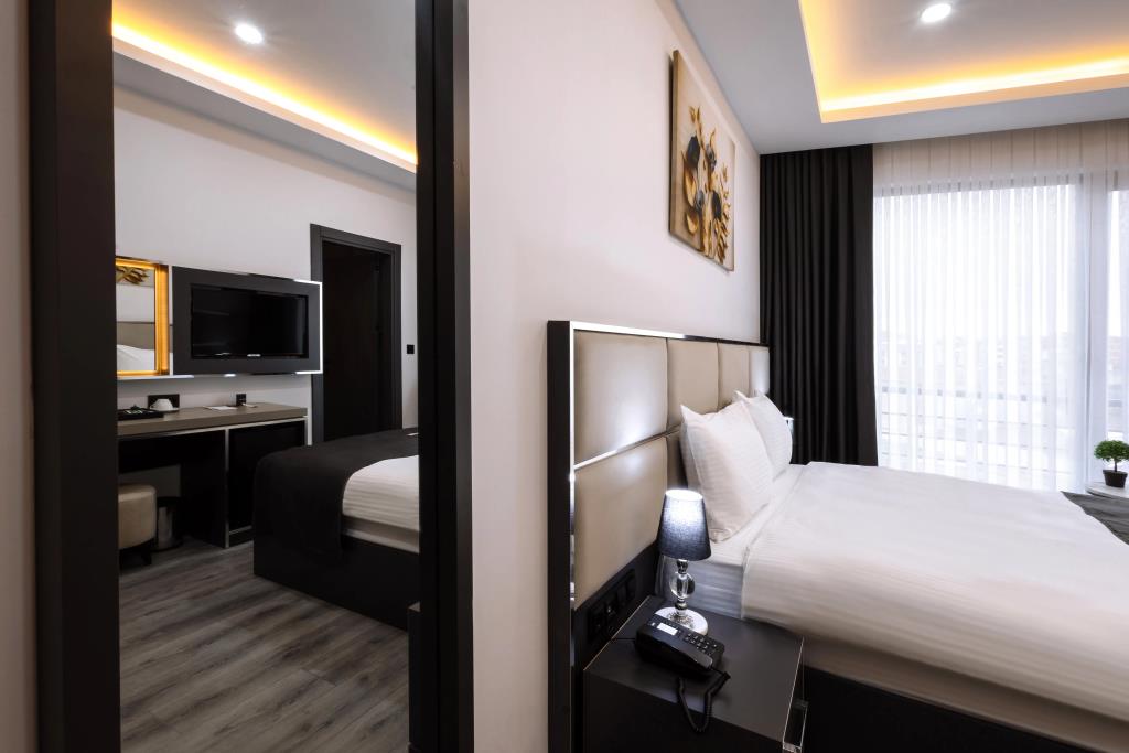 Meyzi Hotel 3*