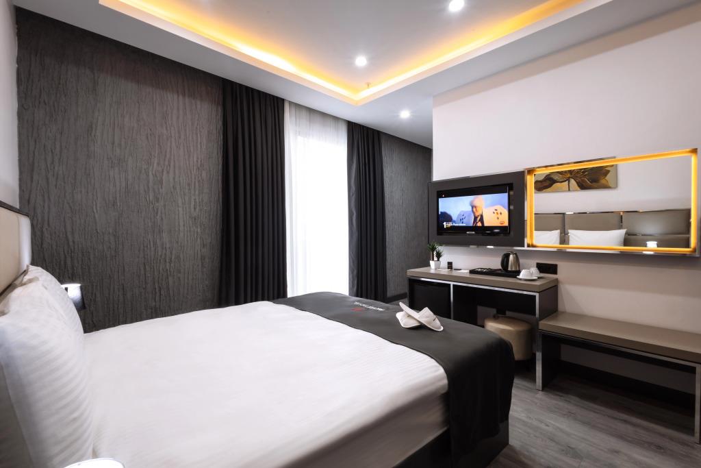 Meyzi Hotel 3*