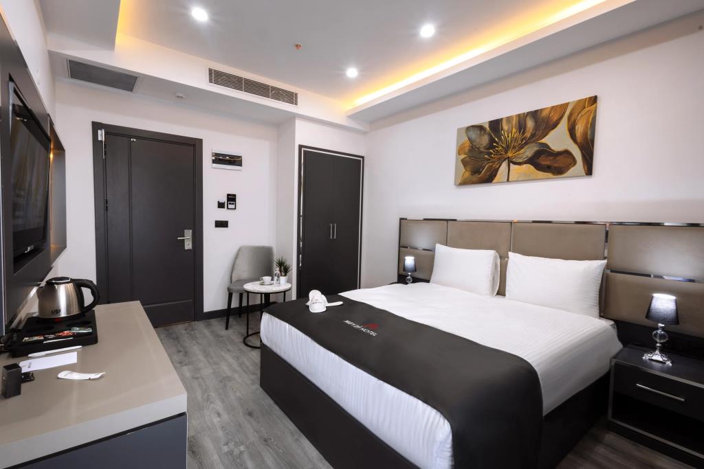 Meyzi Hotel 3*