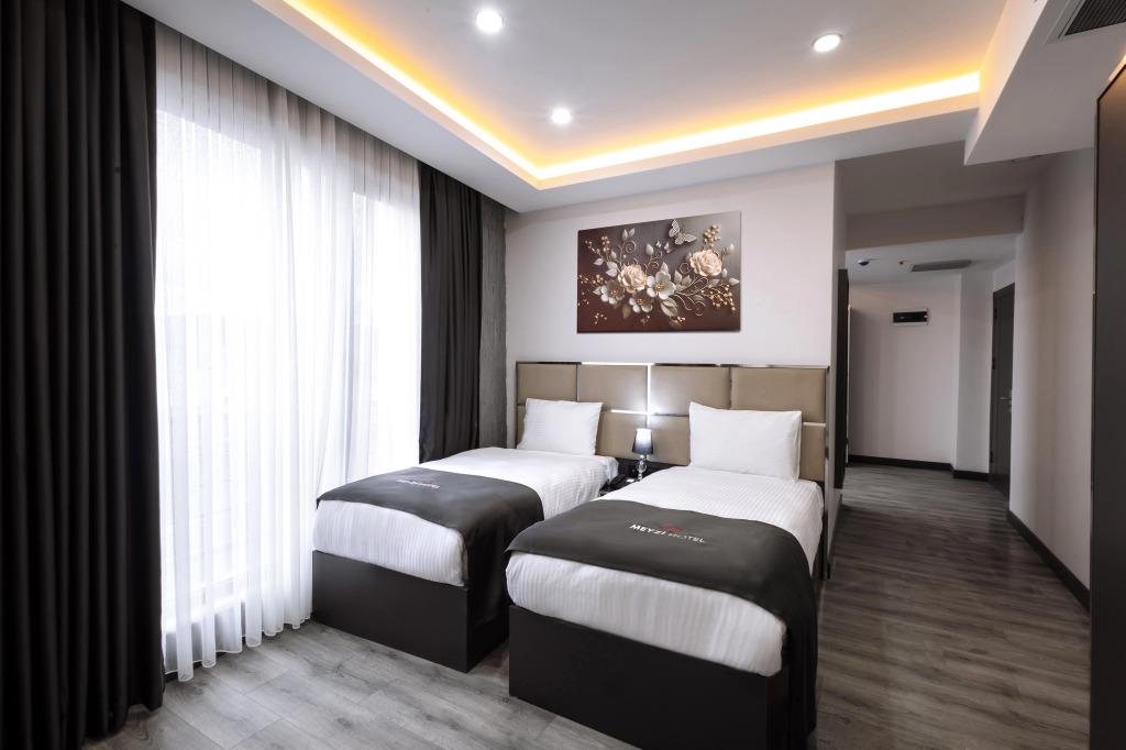Meyzi Hotel 3*
