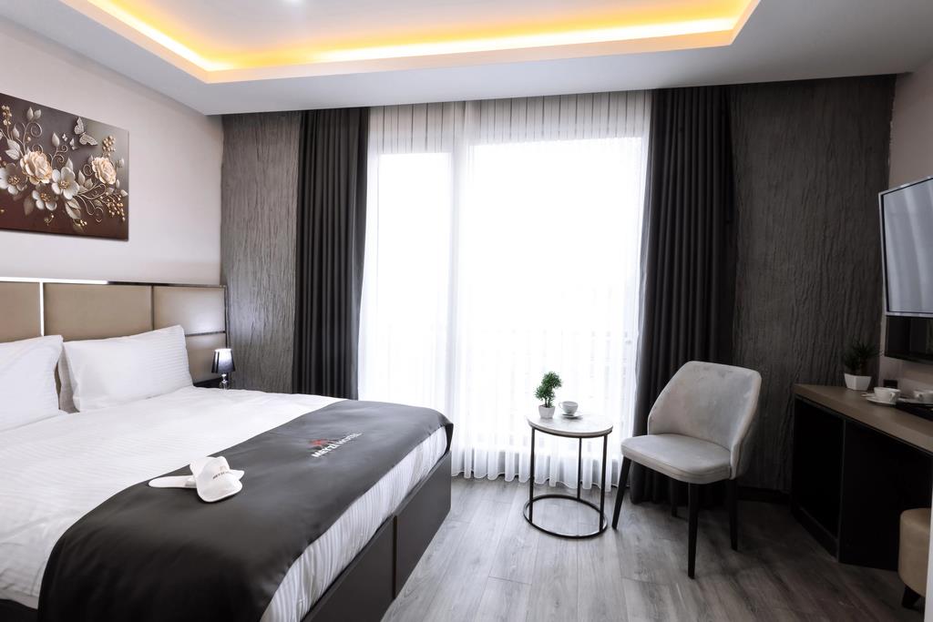 Meyzi Hotel 3*