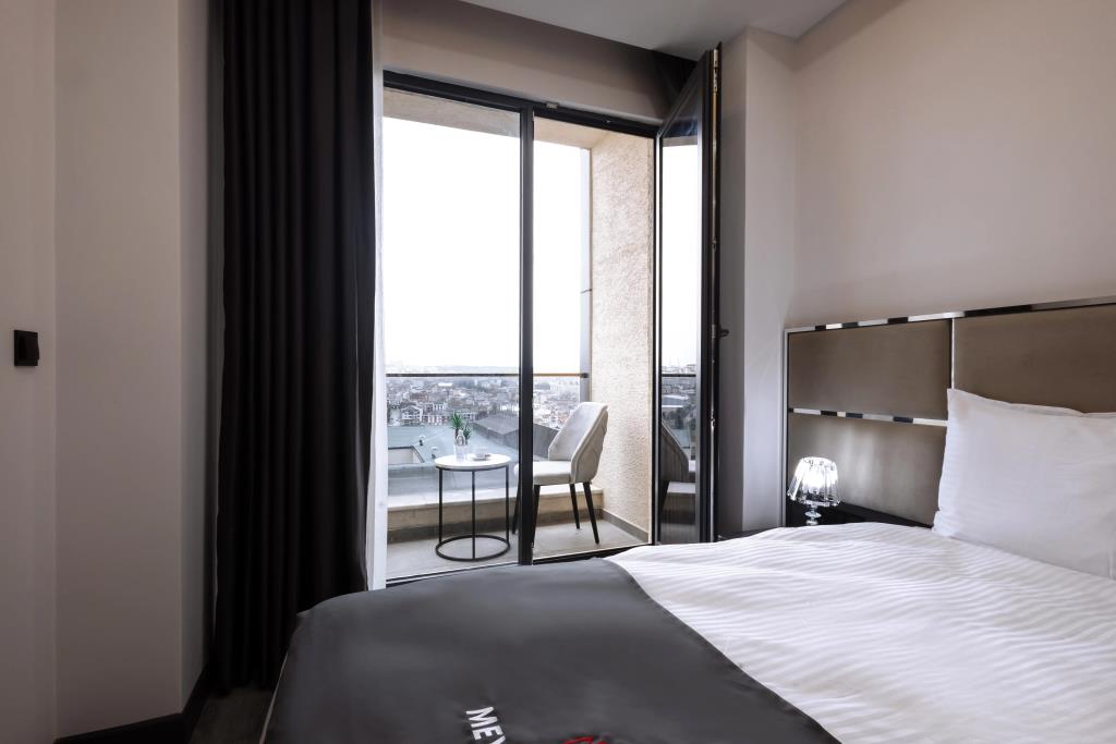 Meyzi Hotel 3*