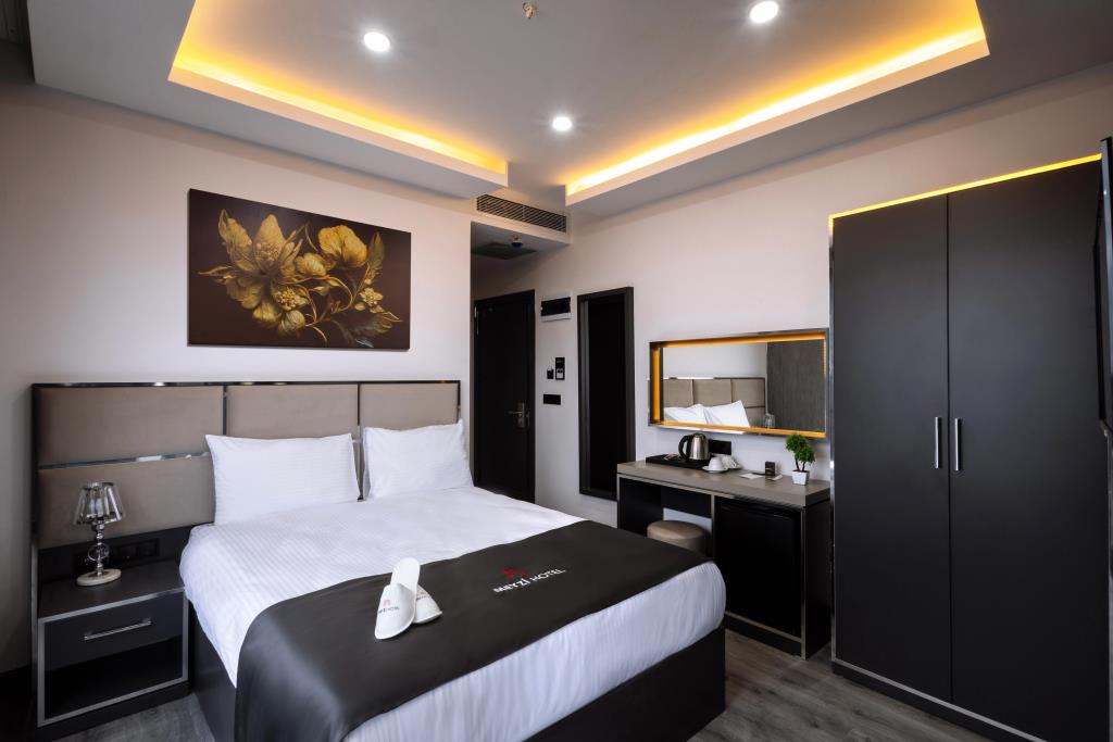 Meyzi Hotel 3*