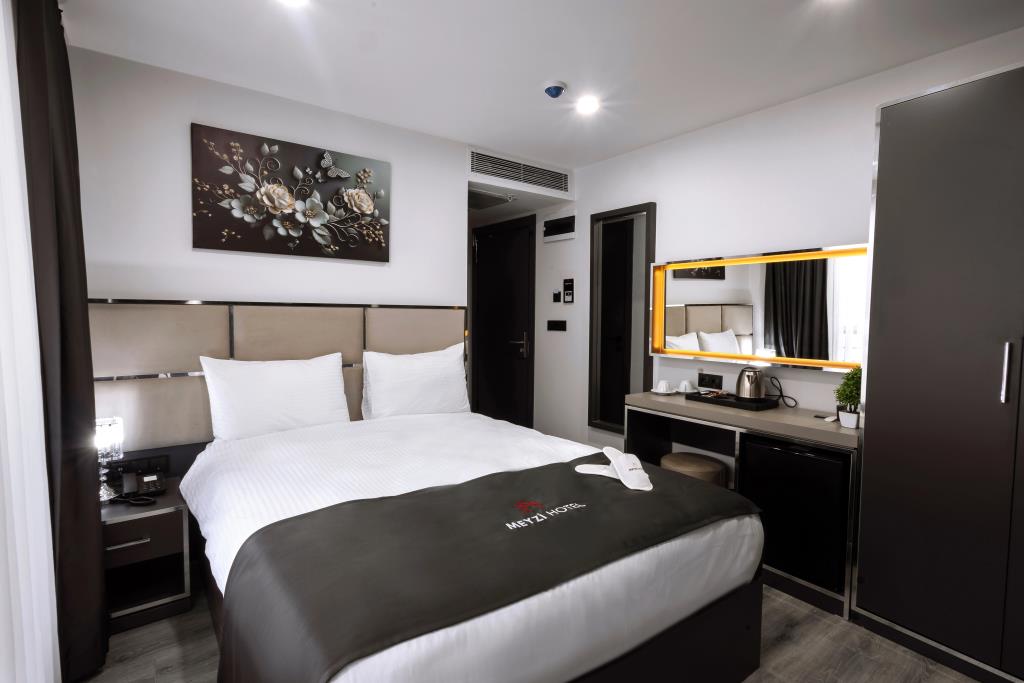 Meyzi Hotel 3*