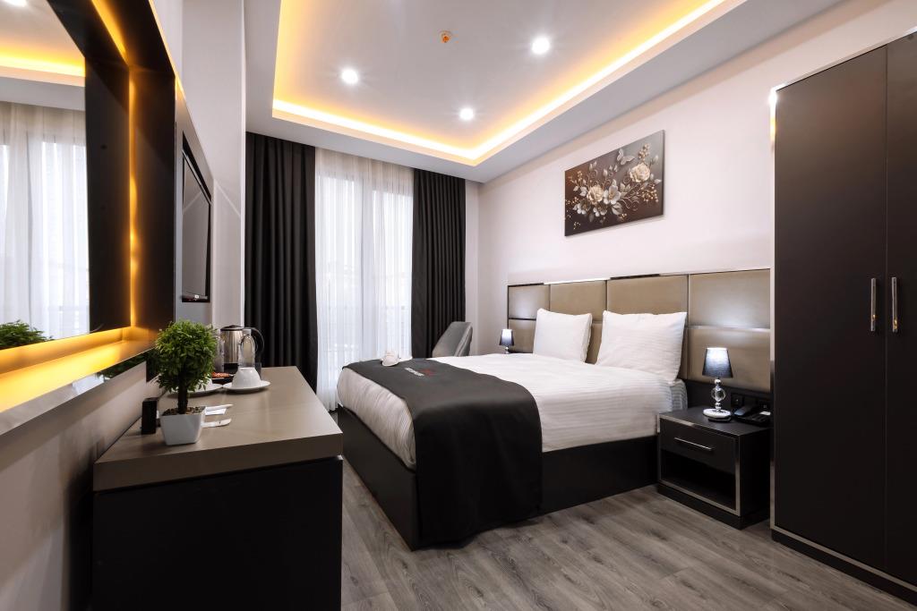 Meyzi Hotel 3*