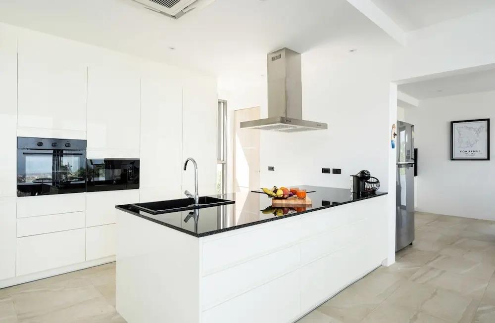 Luxury 5 Bedroom Modern Villa - KBR17 0*